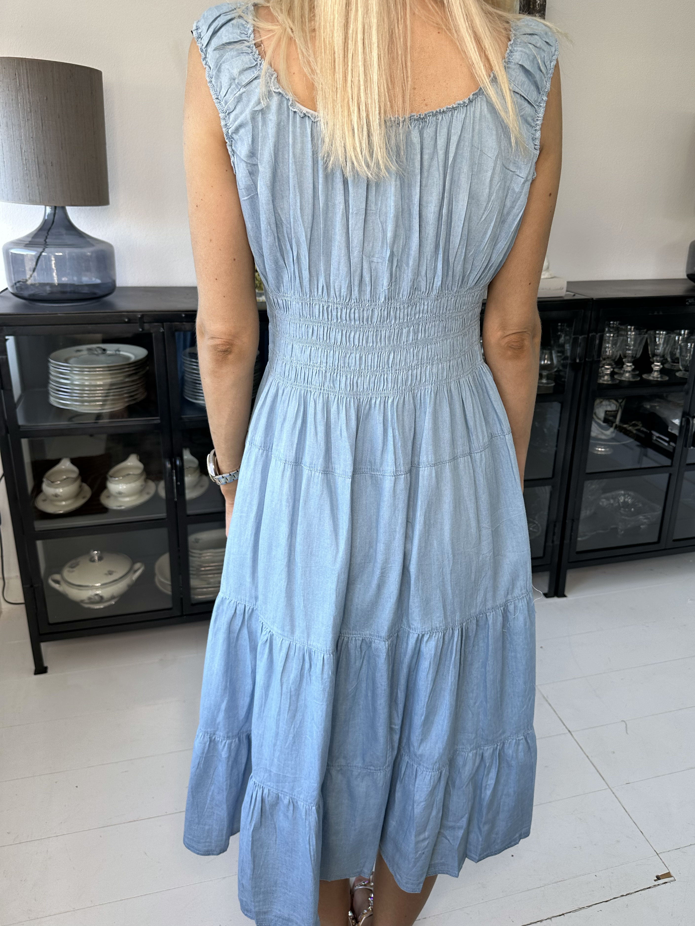 Harper Denim - Söt bomullsklänning med ett lager på lager